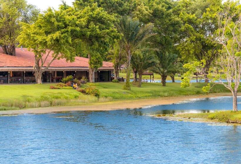 Resort Reserva Dos Lagos