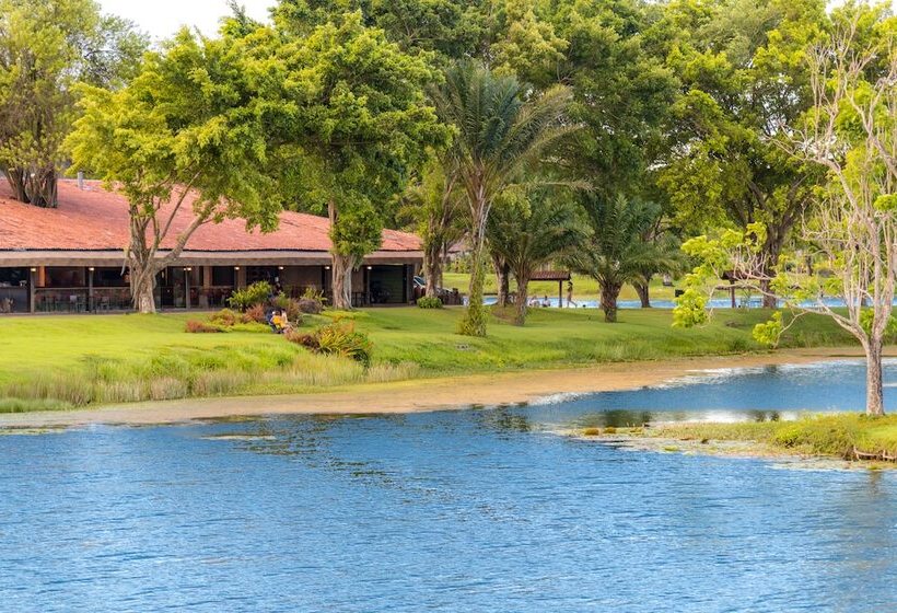 Resort Reserva Dos Lagos