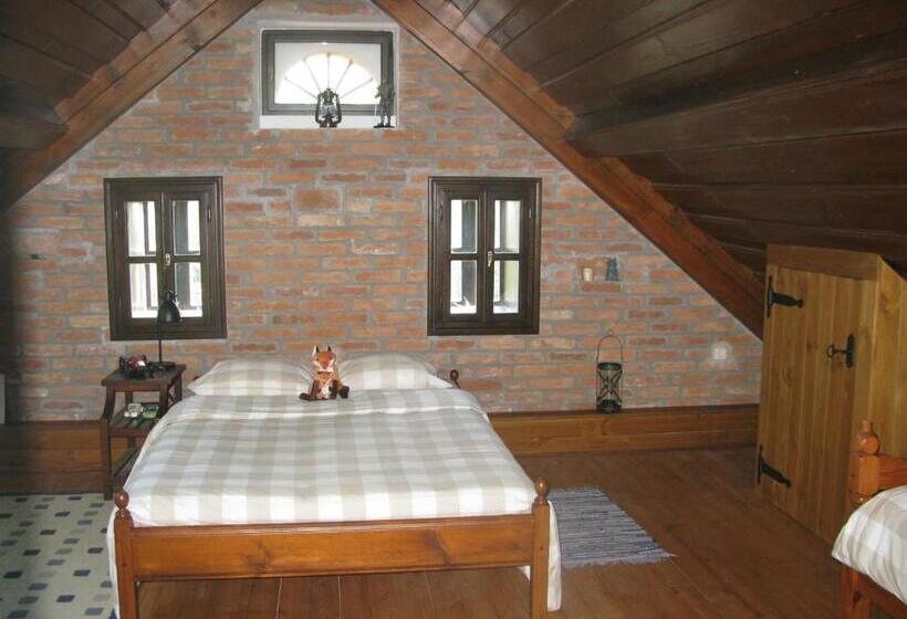 فندق صغير Fürge Róka Porta