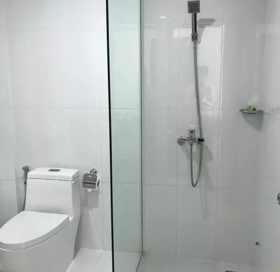 Apple Hotel Two   Near Phnom Penh Airport