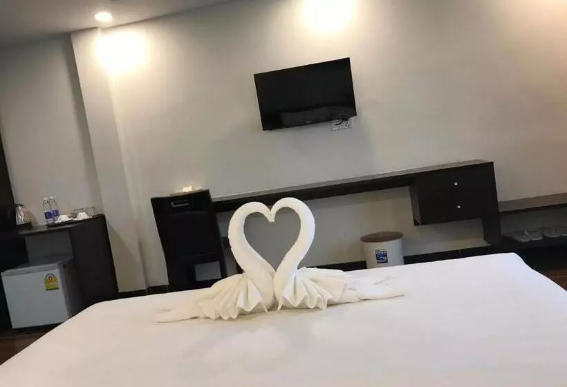 Apple Hotel Two   Near Phnom Penh Airport