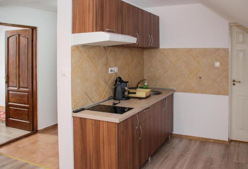 تختخواب و صبحانه Apartamente Gergely Apartmanok