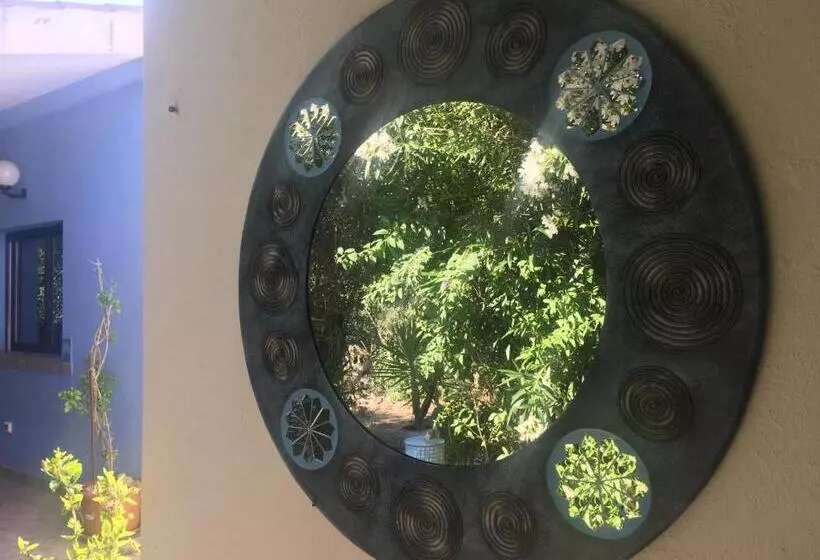Aamiaismajoitus (B&B) Garden Rooms