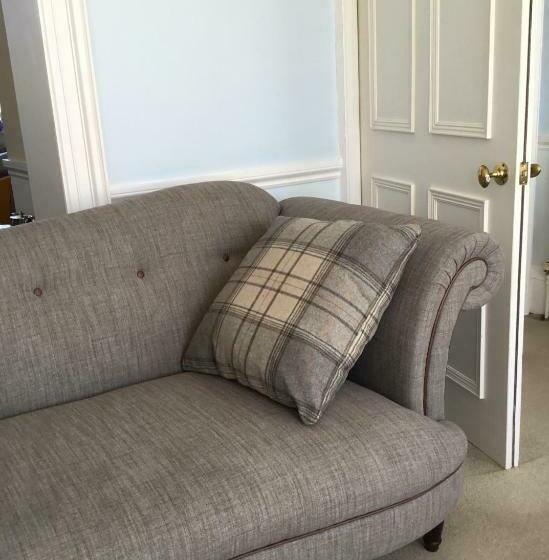 Bed and Breakfast Gladstone House