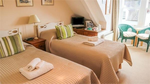 Bed and Breakfast Gladstone House