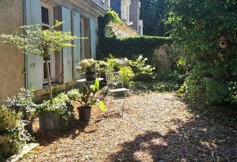 Aamiaismajoitus (B&B) La Maison Céladon