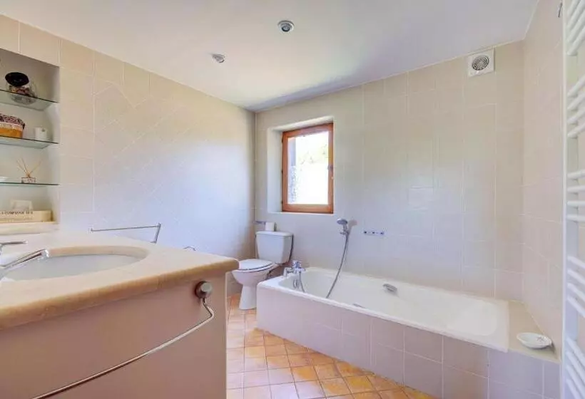 Bed and Breakfast Les Chambres Du Perussier