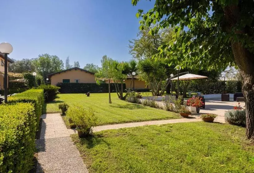 ホテル Agriturismo Zefiro