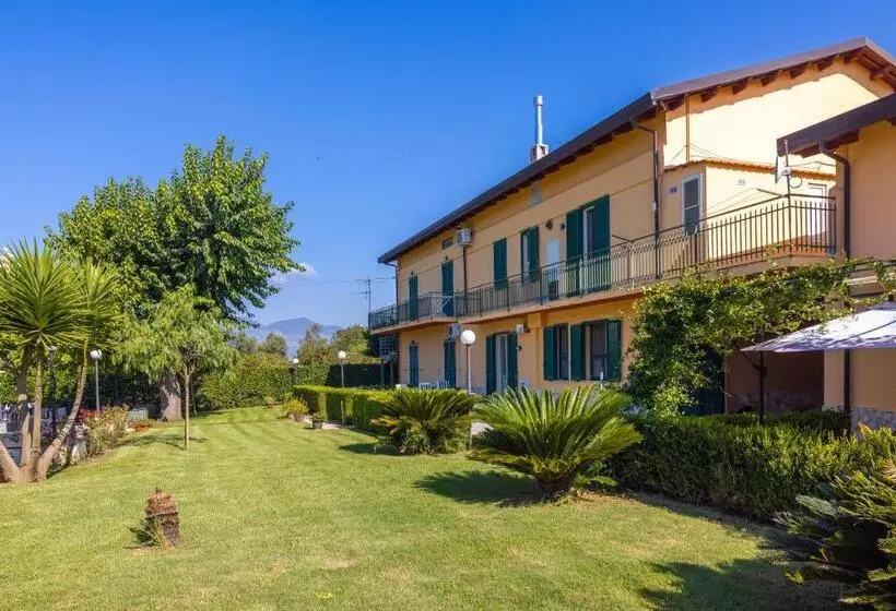 ホテル Agriturismo Zefiro