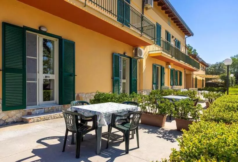 ホテル Agriturismo Zefiro