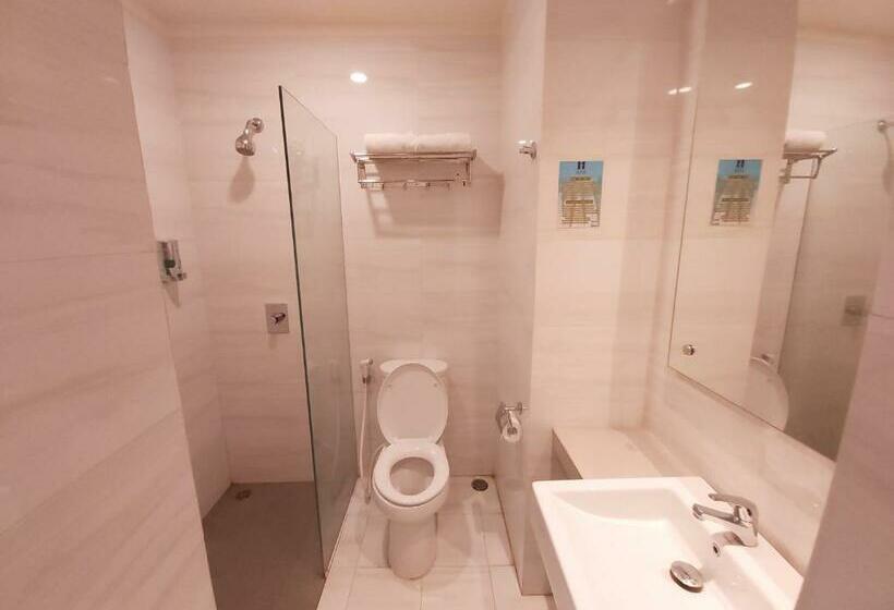 Halogen Hotel Merauke