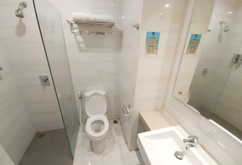 Halogen Hotel Merauke