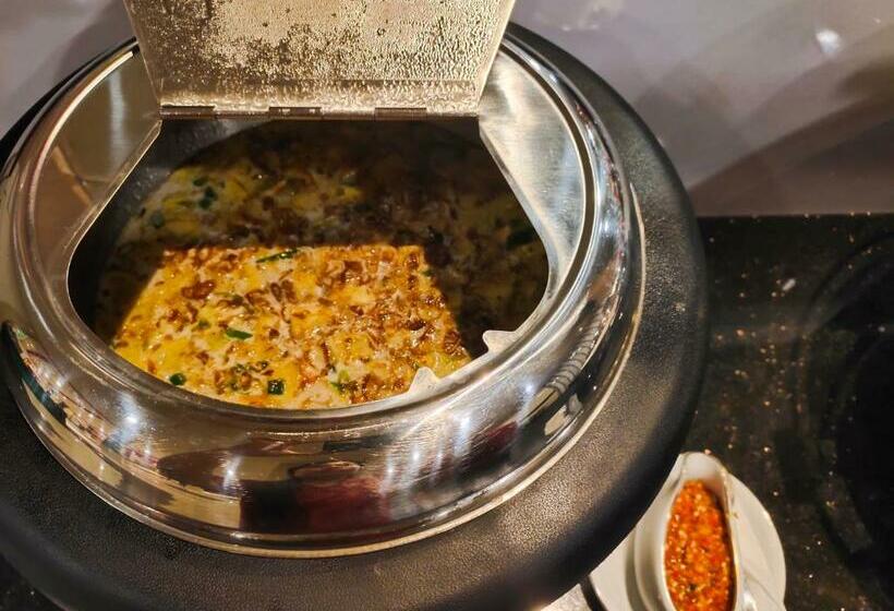 Halogen Hotel Merauke