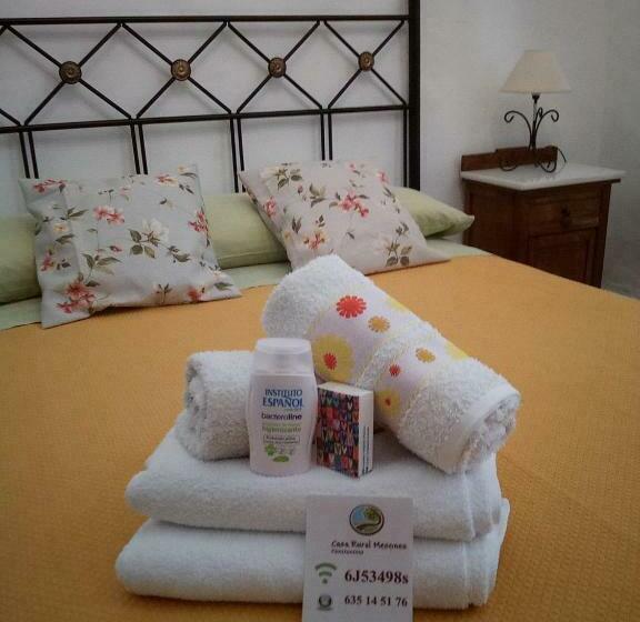 פנסיון Casa Mesones. Rural Constantina Sevilla