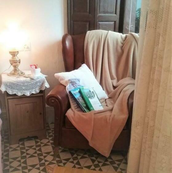 פנסיון Casa Mesones. Rural Constantina Sevilla