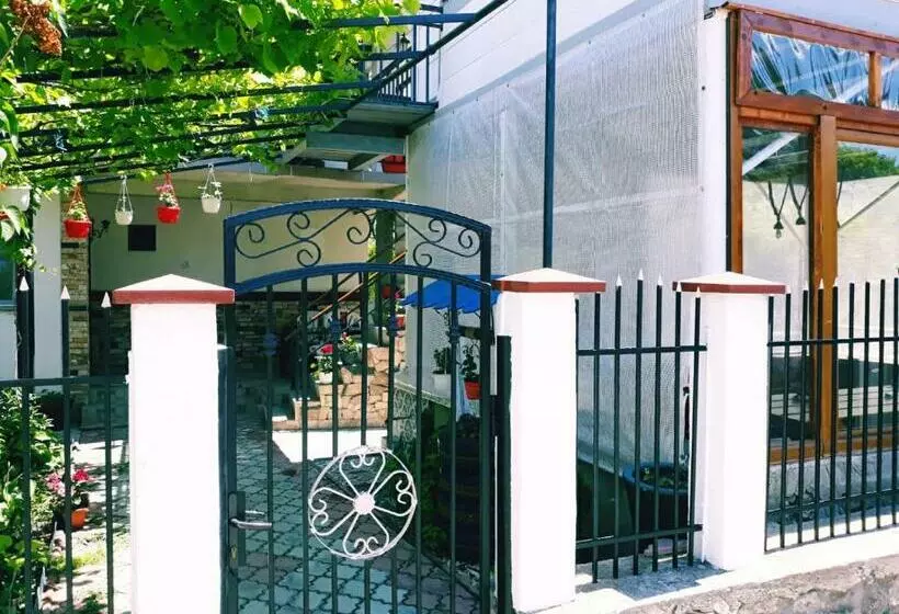 ペンション Casa Razvan Vama Veche