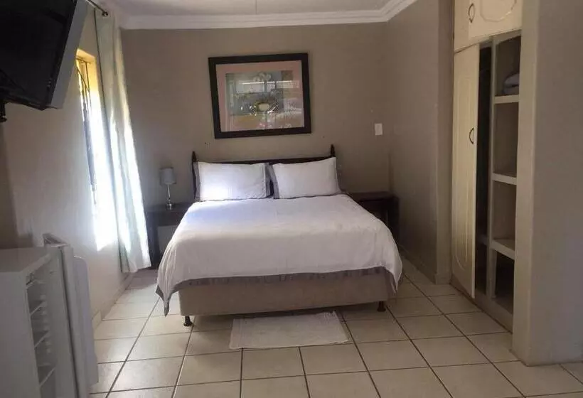 پانسیون Toro Guest House