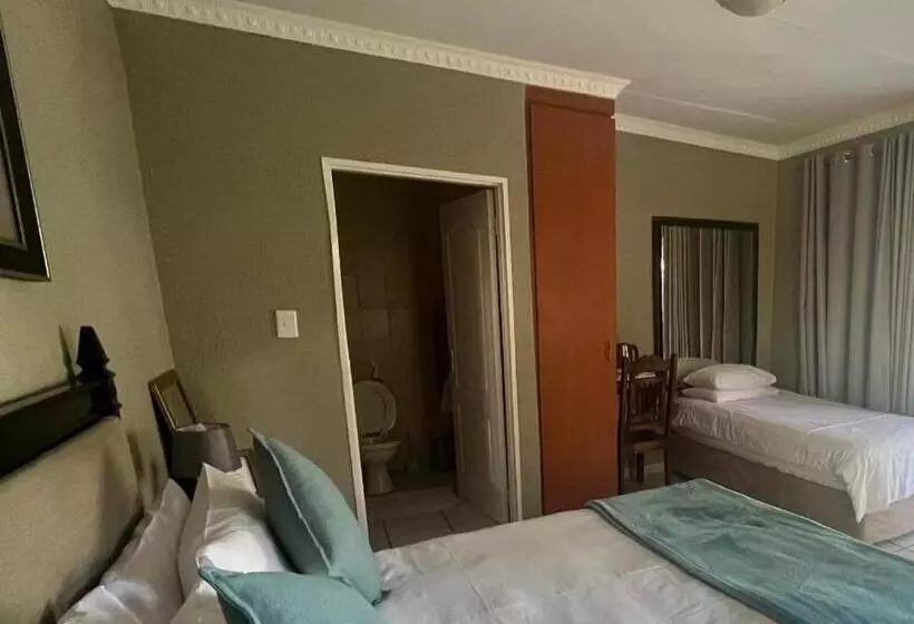 پانسیون Toro Guest House