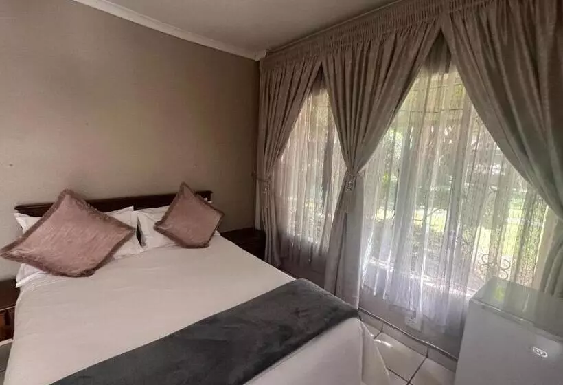 پانسیون Toro Guest House