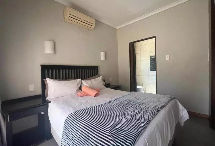 پانسیون Toro Guest House