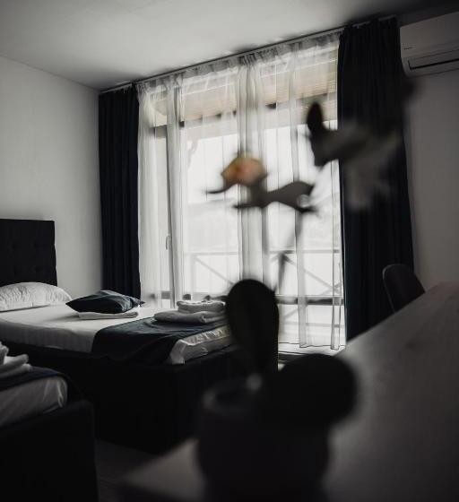 ペンション Vila La Faleza Dubova