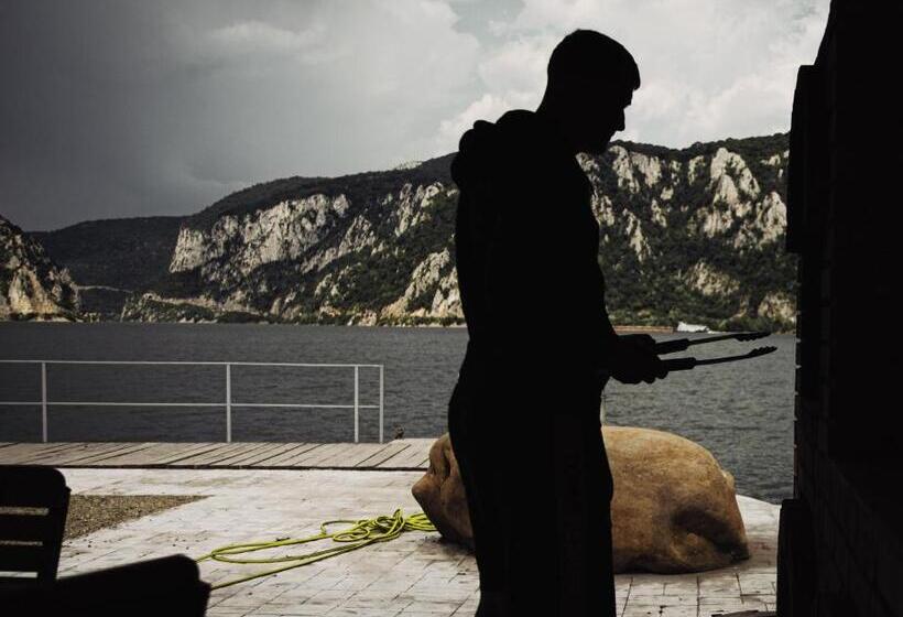 ペンション Vila La Faleza Dubova