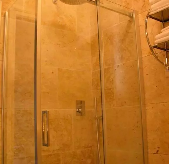 تختخواب و صبحانه Al Pozzo Dei Desideri