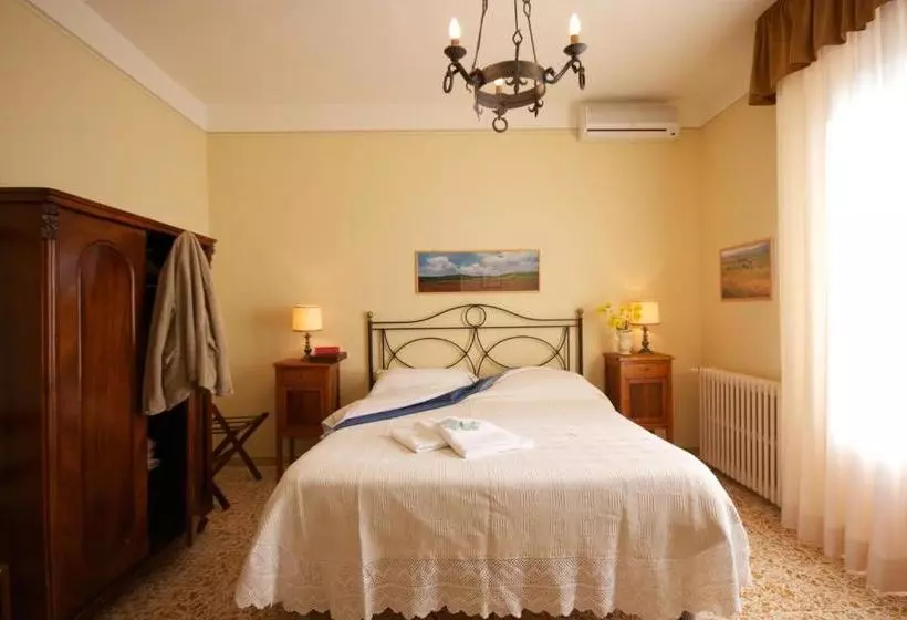 مبيت وإفطار B B Camere Andrei