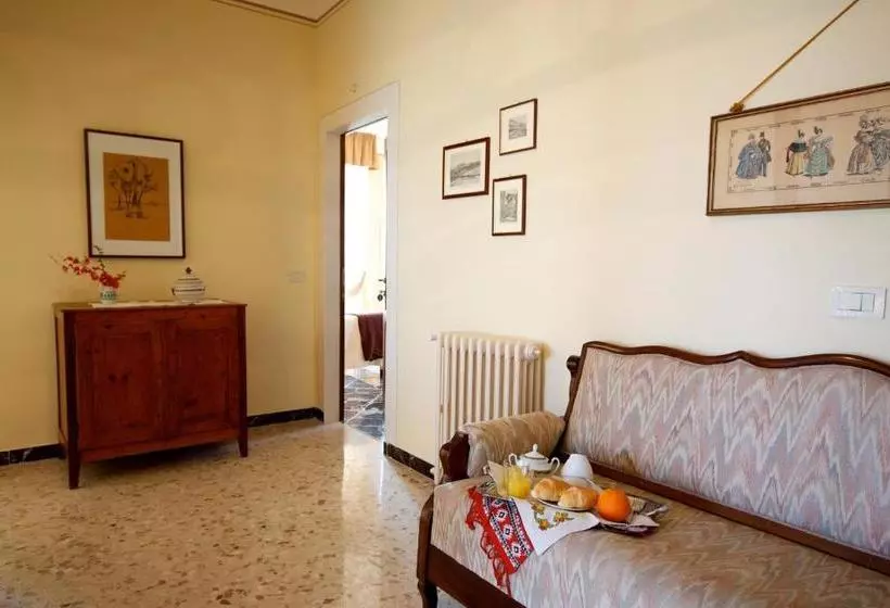 مبيت وإفطار B B Camere Andrei