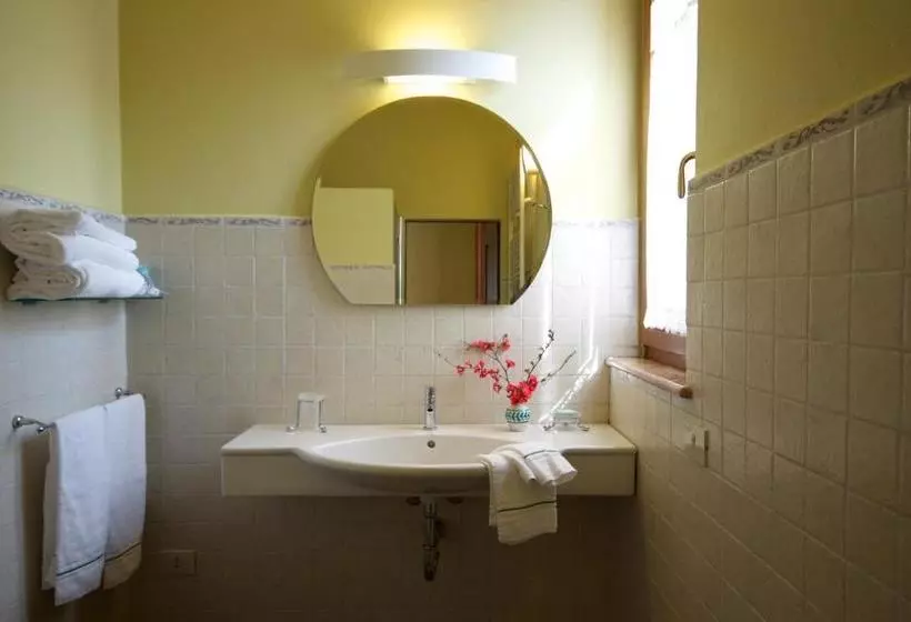 مبيت وإفطار B B Camere Andrei