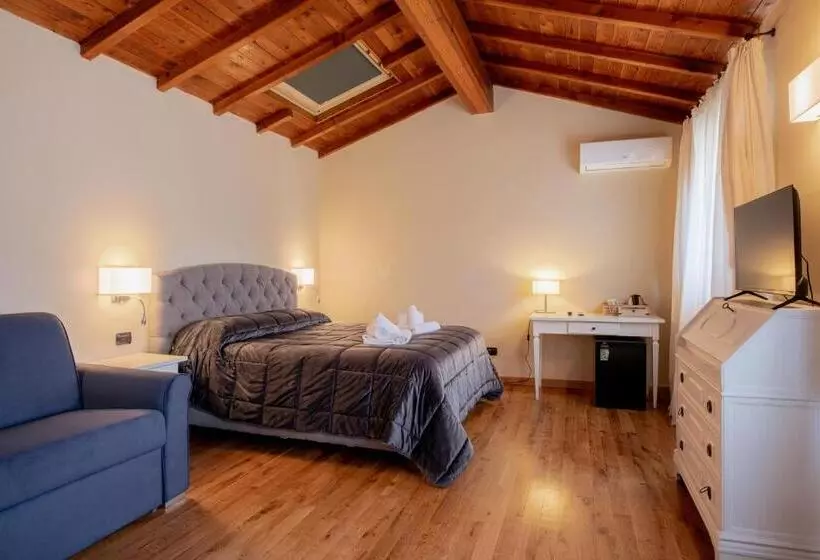 تختخواب و صبحانه Villa Romantica Wellness & Spa