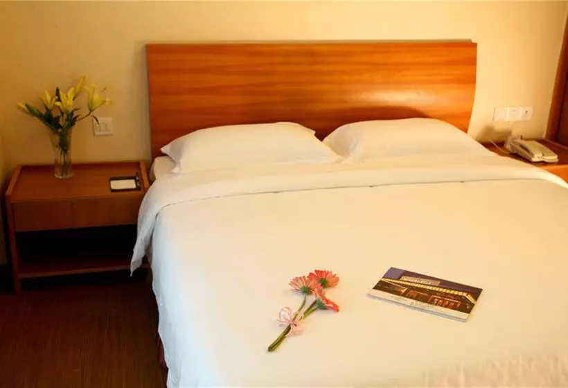 Holiday Villa Hotel & Residence Guangzhou