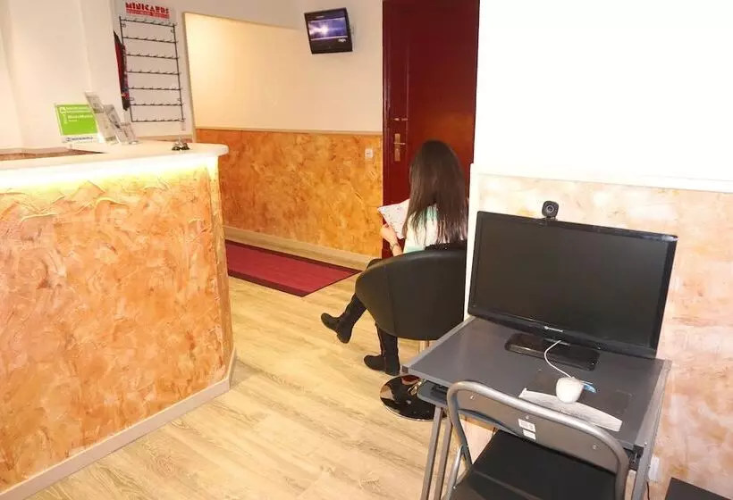 هاستل Muchomadrid