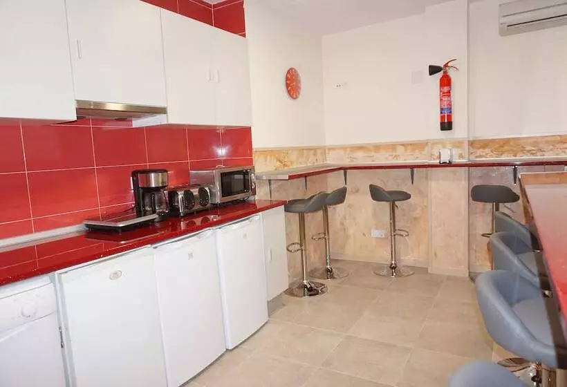 هاستل Muchomadrid