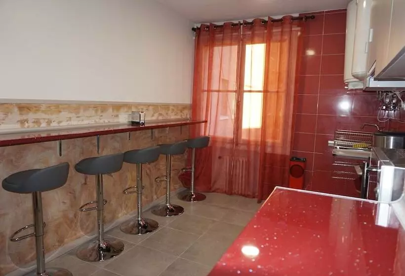 هاستل Muchomadrid