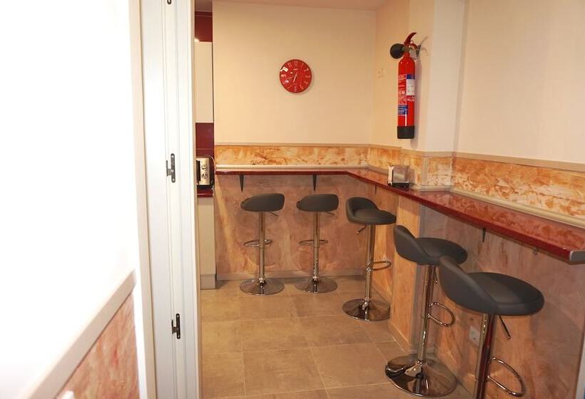 هاستل Muchomadrid