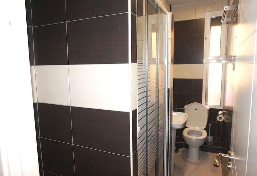 هاستل Muchomadrid