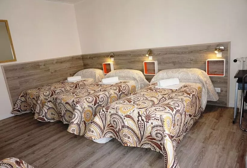 هاستل Muchomadrid