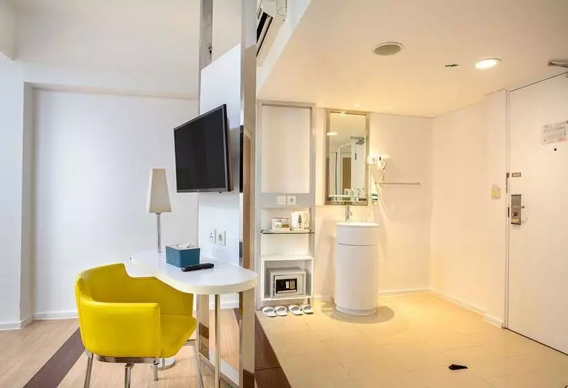 هتل 1o1 Urban Jakarta Kelapa Gading