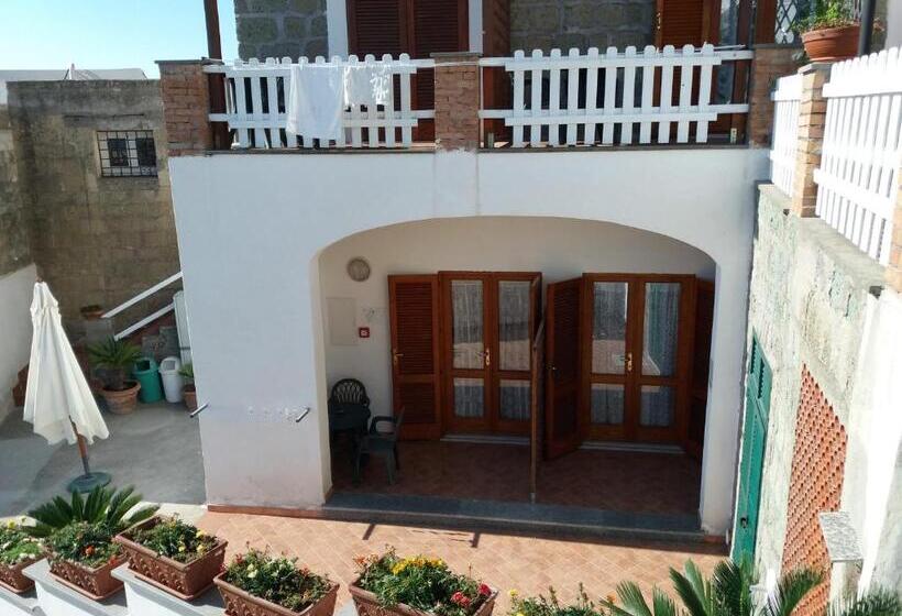 בית מלון כפרי Camere La Cesa