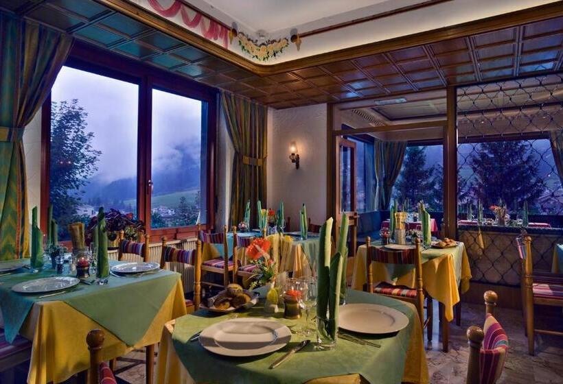 ホテル Catinaccio Rosengarten