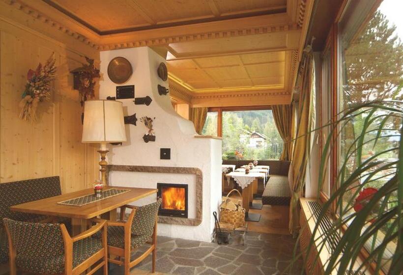 ホテル Catinaccio Rosengarten