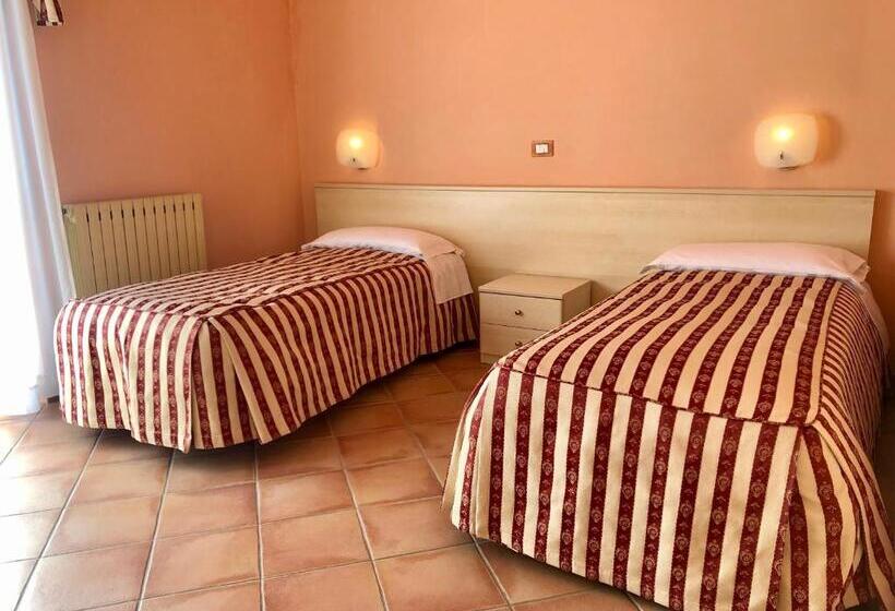 בית מלון כפרי Di Rocco