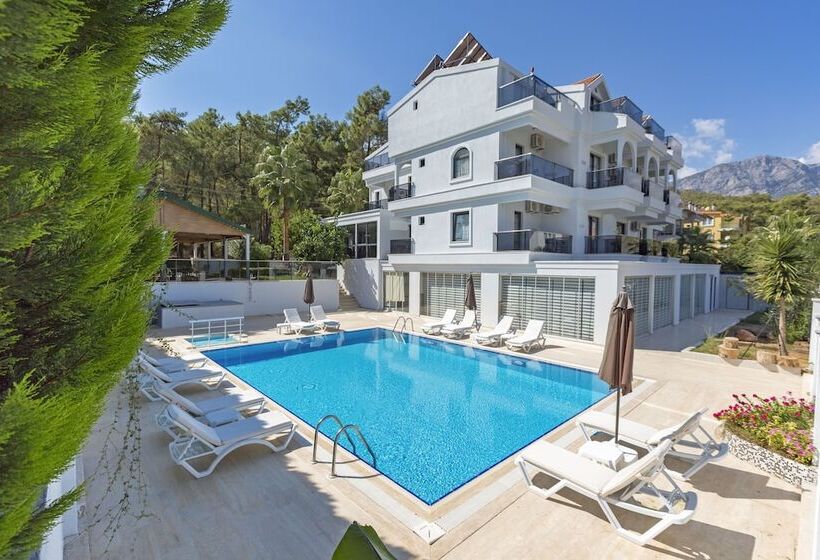 فندق Forest Park