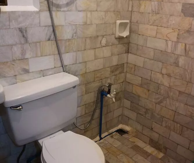 Otel Frendz Hostel Boracay