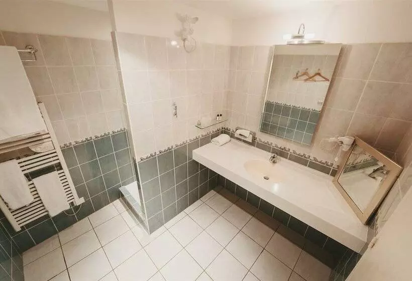 فندق Château De La Barge