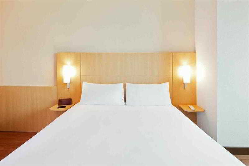 Отель Ibis Guangzhou Gdd