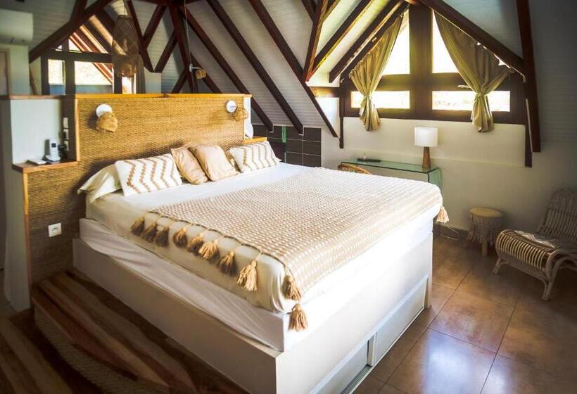 هتل La Suite Villa