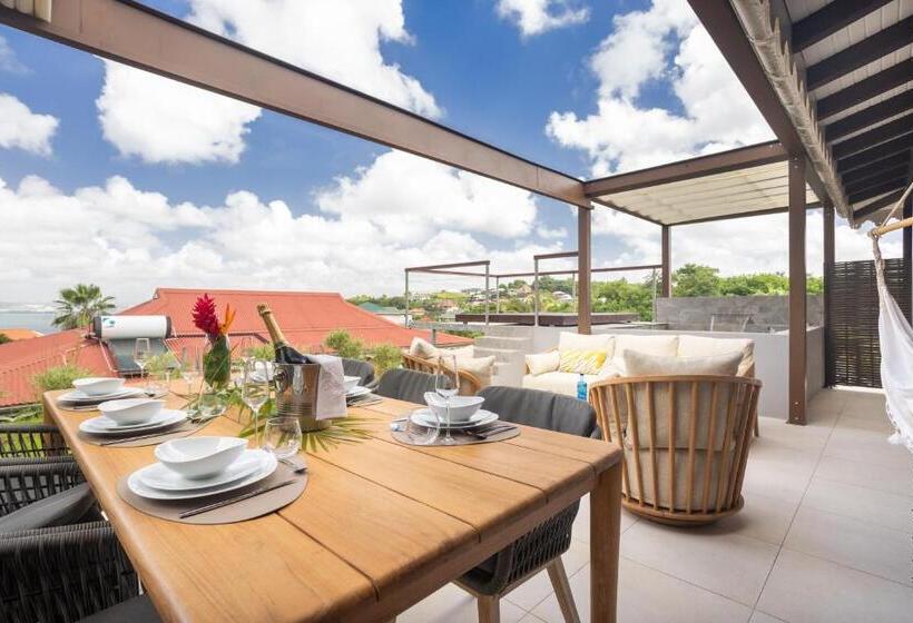 هتل La Suite Villa