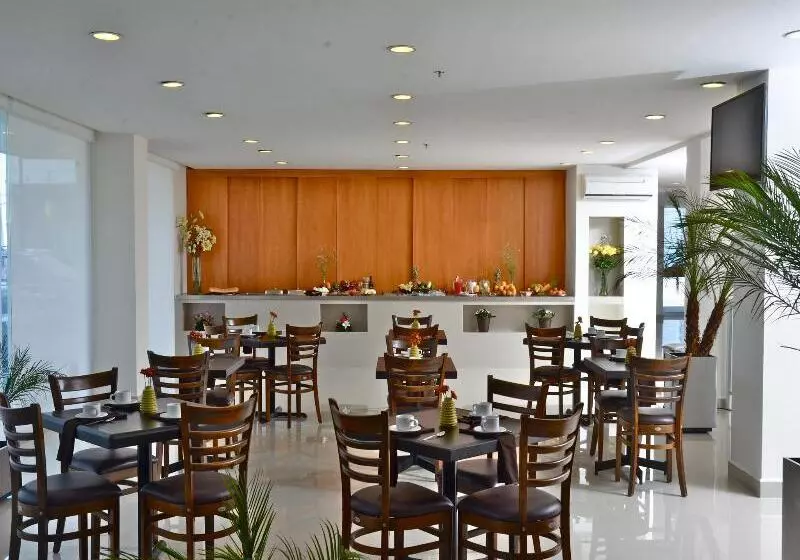 Hotel Mision Express Monterrey Aeropuerto La Fe